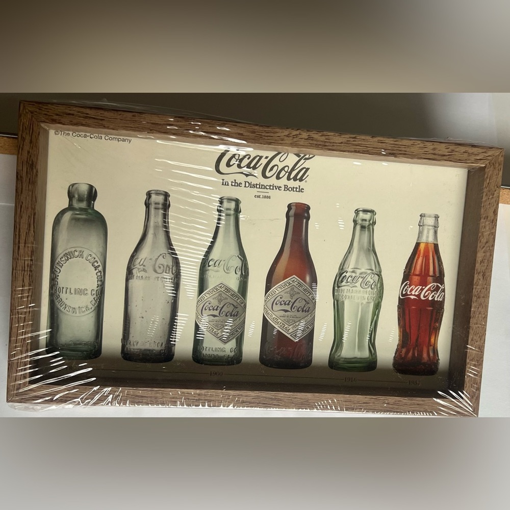 Brand new Coca Cola wall hanging plaque